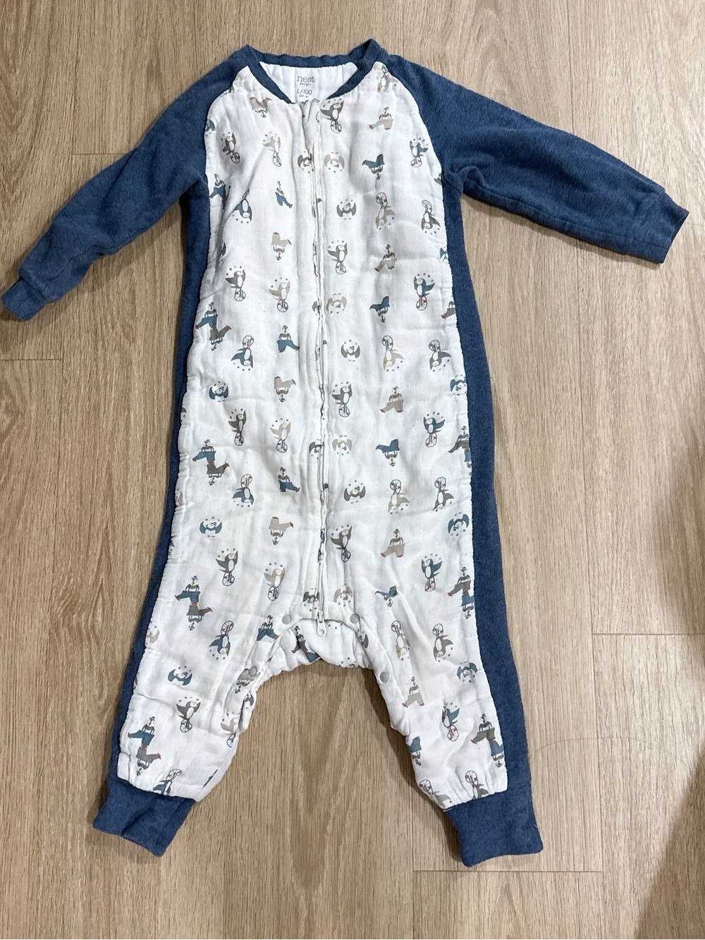 NEST Fragrances Navy Blue and White Baby Footie with Animal Print